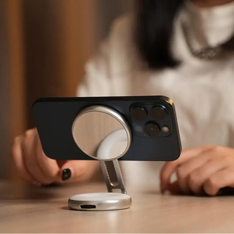 MagnaGlow : Mag-Safe Ring Light